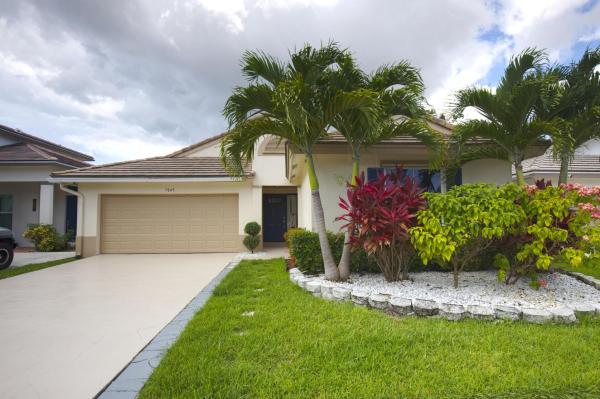 Lawrence Oaks, 7849 Manor Forest Ln, Boynton Beach, Florida 33436, image 1