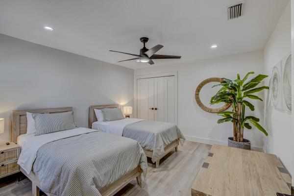 Preston, 103 Golfview Ct, Palm Beach Gardens, Florida 33418, image 1
