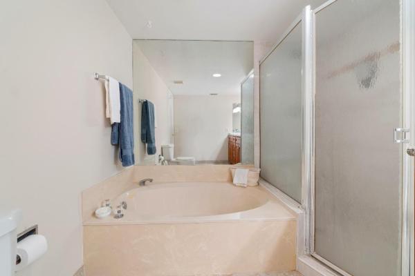 Half Moon Bay, 108 Half Moon Cir #D2, Hypoluxo, Florida 33462, image 2