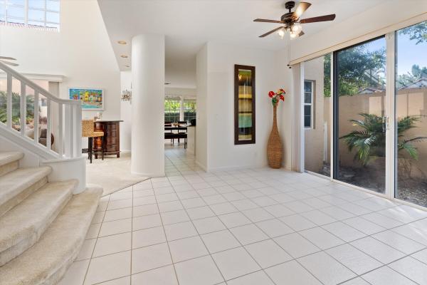 Villa D'Este, 7 Via Tivoli, Palm Beach Gardens, Florida 33418, image 3