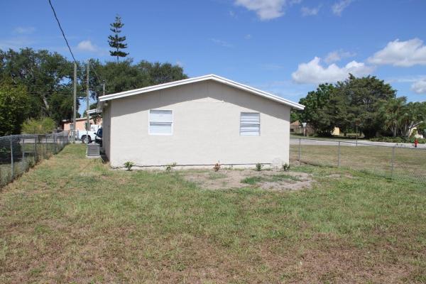 Highland Park, 1714 N 17th St, Fort Pierce, Florida 34950, image 2
