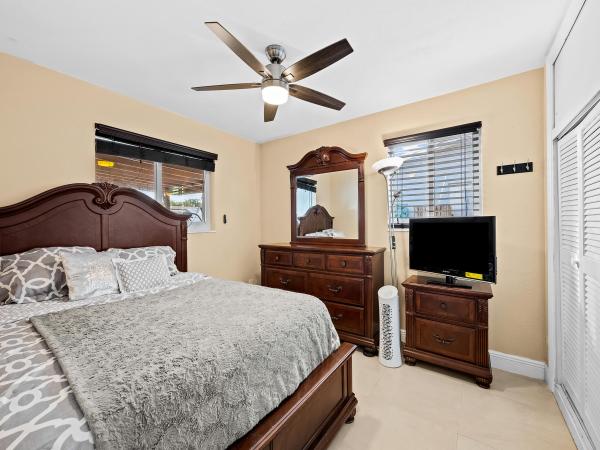 Boulevard Heights, 641 SW 68th Ave, Pembroke Pines, Florida 33023, image 1
