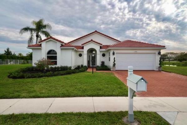 Sandpiper Isle, 8768 Grassy Isle Trl, Lake Worth Beach, Florida 33467, image 1