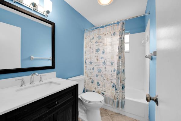 Boca Raton Square, 1521 SW 14th St, Boca Raton, Florida 33486, image 1