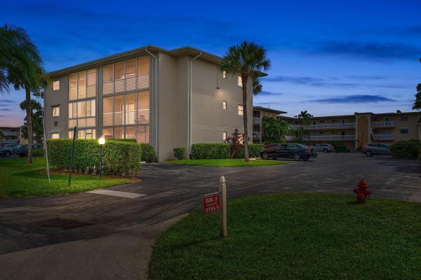 Lake Clarke Gardens, 2724 S Garden Dr #309, Lake Worth Beach, Florida 33461, image 1