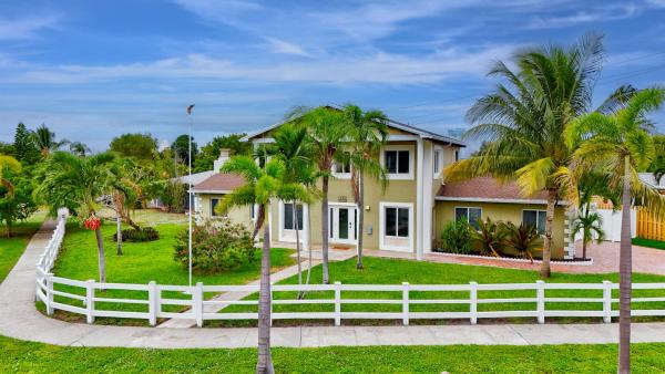 Shorewood, 191 SE 11th St, Deerfield Beach, Florida 33441, image 1