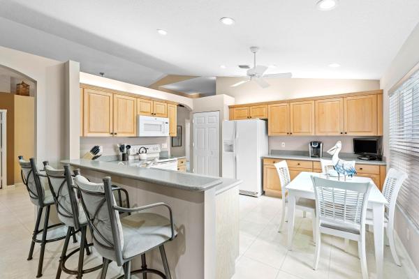 Valencia Isles, 11147 Mandalay Way, Boynton Beach, Florida 33437, image 2