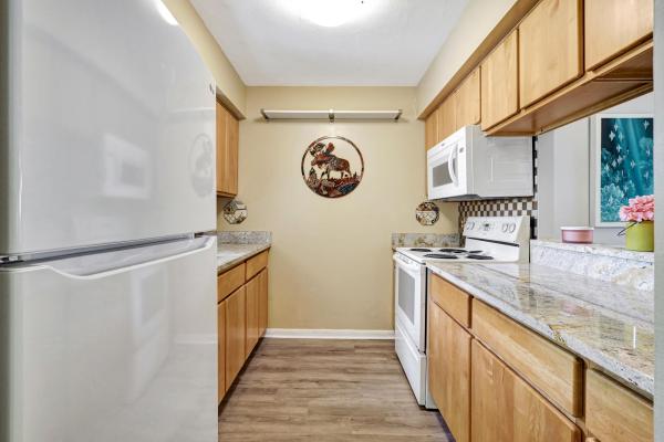 Greenway Village South, 12001 Poinciana Blvd #102, Royal Palm Beach, Florida 33411, image 2
