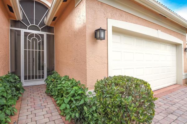 Valencia Pointe, 10591 Silverton Ln, Boynton Beach, Florida 33437, image 2