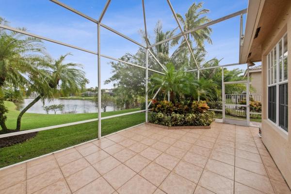Saturnia, 19422 Estuary Dr, Boca Raton, Florida 33498, image 2