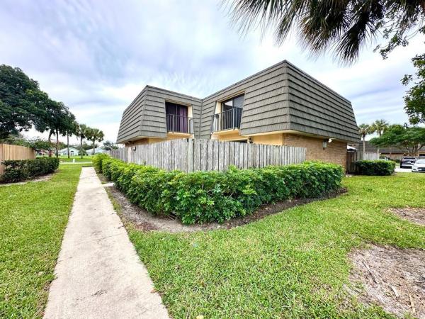 Village Of Sandalwood Lakes, 2306 23rd Way, West Palm Beach, Florida 33407, image 1