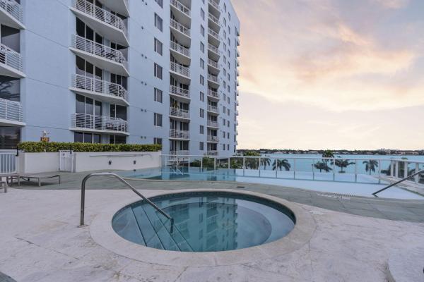The Slade, 1551 N Flagler Dr #PH-9, West Palm Beach, Florida 33401, image 3