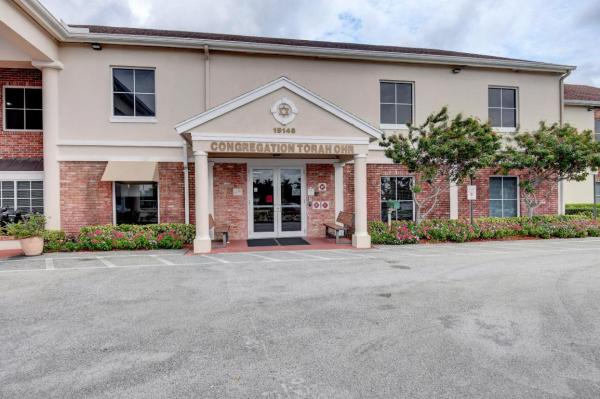 Cornwall At Century Village, 4006 Cornwall A, Boca Raton, Florida 33434, image 3