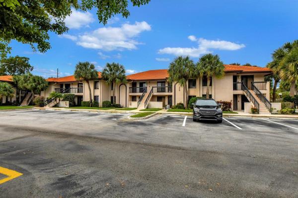 San Remo Golf & Tennis Club, 400 Club Cir #106, Boca Raton, Florida 33487, image 1