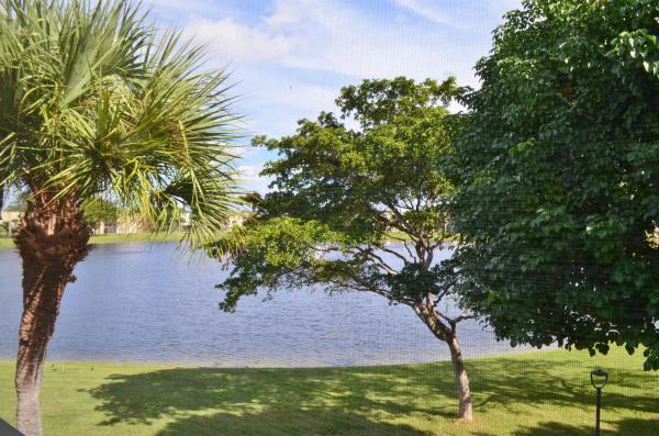Coconut Palm At Las Verdes, 5280 Las Verdes Cir #307, Delray Beach, Florida 33484, image 1