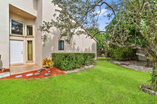 Strawberry Lakes, 6098 Farmers Pl, Lake Worth, Florida 33463, image 1