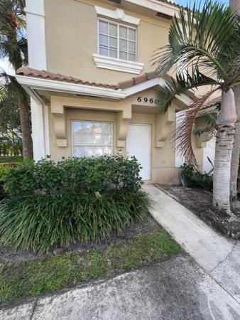 6960 Stoney Creek Cir, Lake Worth, Florida 33467, image 1