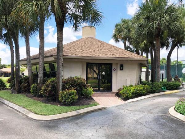 Boca Delray Golf & Country Club, 5087 Oak Hill Ln #326, Delray Beach, Florida 33484, image 1