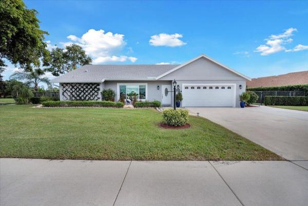 Lakes Of Lantana, 8268 Blue Cypress Dr, Lake Worth Beach, Florida 33467, image 1