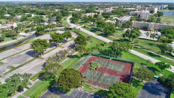 Huntington Lakes 4, 7320 Amberly Ln #210, Delray Beach, Florida 33446, image 2