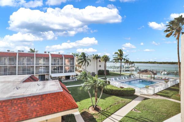 La Entrada Del Mar, 1300 Seaway Dr #12, Fort Pierce, Florida 34949, image 1