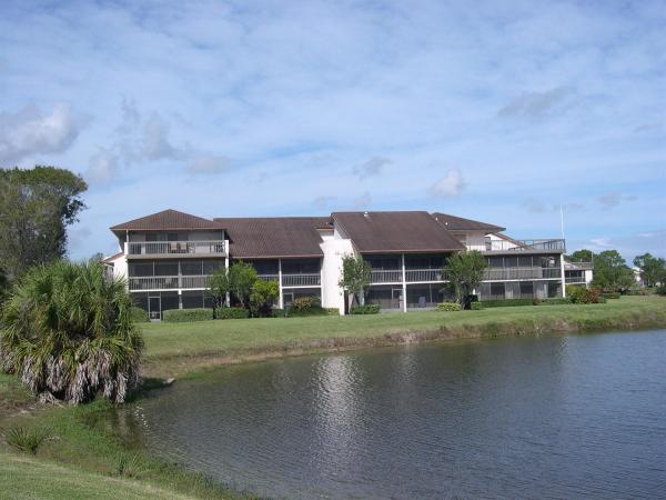 Lakeshore Village Of Meadowood, 3200 Twin Lakes Ter #102, Fort Pierce, Florida 34951, image 1