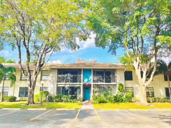 Bent Tree Gardens West, 9875 Pineapple Tree Dr #205, Boynton Beach, Florida 33436, image 1