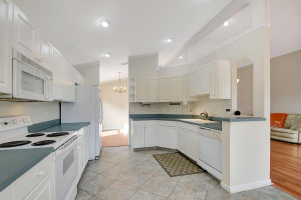 Saratoga Lakes, 221 Saratoga Blvd E, Royal Palm Beach, Florida 33411, image 2