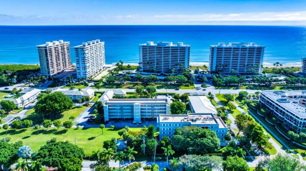 Atlantic Cloisters, 869 Via Cabana #4-C, Boca Raton, Florida 33432, image 1