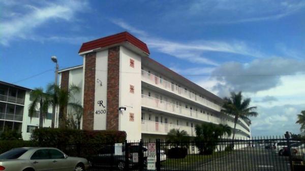 Regency Surf & Racquet Club, 4500 N Flagler Dr #C21, West Palm Beach, Florida 33401, image 1