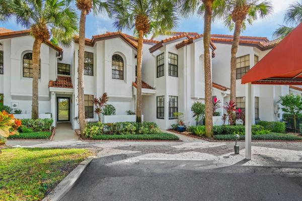 Mariners Cove, 2439 Treasure Isle Dr #6, Palm Beach Gardens, Florida 33410, image 2