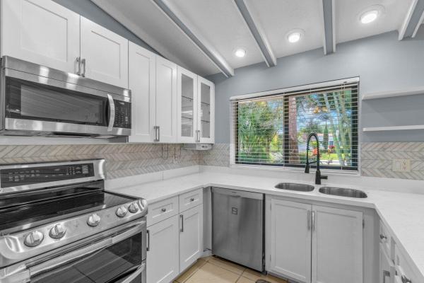 Villas Of Monterey At Indian Spring, 5605 Ainsley Ct, Boynton Beach, Florida 33437, image 1