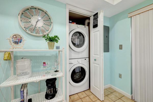 Lakeshore Village Of Meadowood, 3351 Twin Lakes Ter #205, Fort Pierce, Florida 34951, image 1