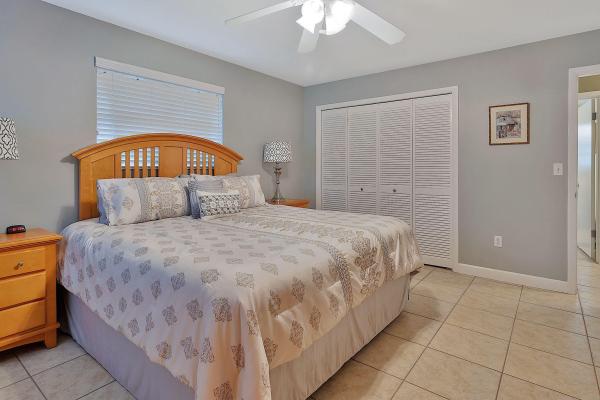 Island Estates, 6866 Kingston Dr, Lake Worth, Florida 33462, image 1