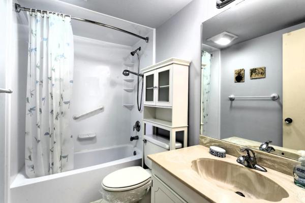 Garden Court Villas, 1714 Consulate Pl #203, West Palm Beach, Florida 33401, image 2