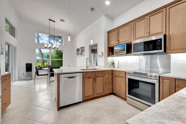 Valencia Isles, 7434 Lahana Cir, Boynton Beach, Florida 33437, image 2
