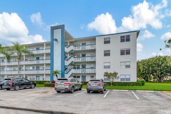 Lincoln At Century Village, 3021 Lincoln B, Boca Raton, Florida 33434, image 1