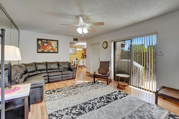 Banyan Lake, 8116 Thames Blvd #D, Boca Raton, Florida 33433, image 2