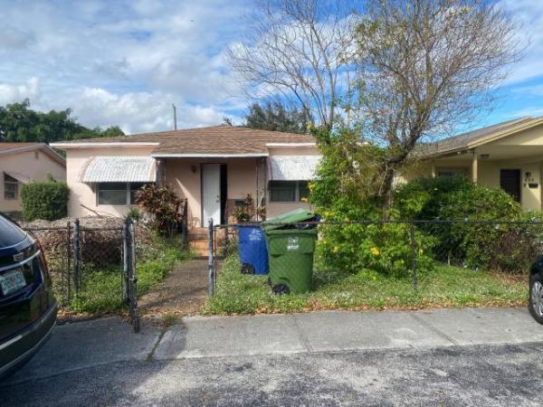Foster Park, 612 NW 3rd Ct, Hallandale Beach, Florida 33009, image 1