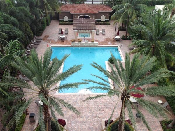 Montecito Palm Beach, 616 Clearwater Park Rd #613, West Palm Beach, Florida 33401, image 1