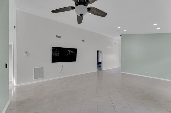 Sweetwater, 11169 Rios Rd, Boca Raton, Florida 33498, image 2