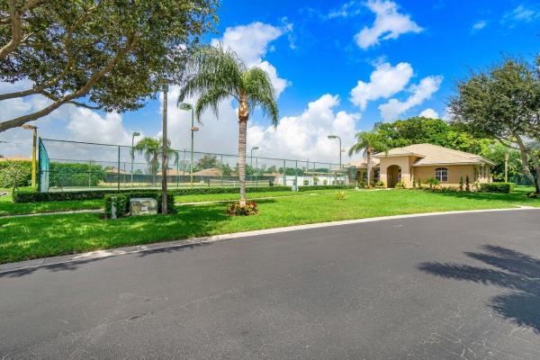 Palm Beach Bath & Tennis, 5470 Grande Palm Cir, Delray Beach, Florida 33484, image 2