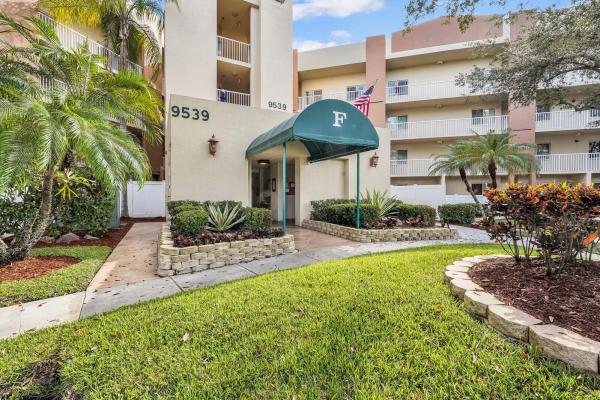 Weldon, 9539 Weldon Cir #F314, Tamarac, Florida 33321, image 1
