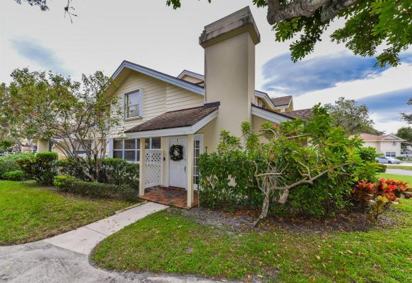 Wellesley At Lake Clarke Shores, 8122 Northboro Ct #22d, Lake Clarke Shores, Florida 33406, image 1