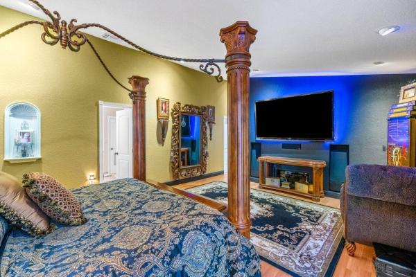 Boca Lake Estates, 294 NW 69th St, Boca Raton, Florida 33487, image 1