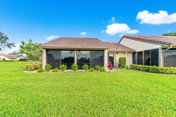 The Landings At Aberdeen, 5561 Parkwalk Cir E, Boynton Beach, Florida 33472, image 1