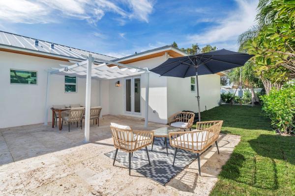 Little Ranches, 327 Bunker Ranch Rd, West Palm Beach, Florida 33405, image 1