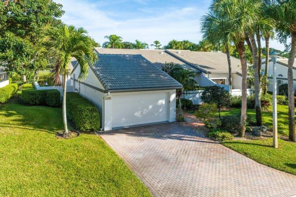 Cambridge At Hunters Run, 76 Cambridge Ln, Boynton Beach, Florida 33436, image 1