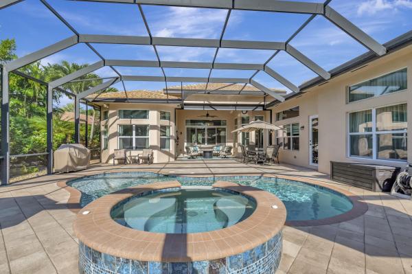 Valencia Cove, 12061 Glacier Bay Dr, Boynton Beach, Florida 33473, image 2