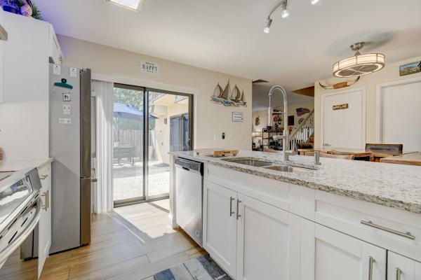 Village Of Sandalwood Lakes, 2721 27th Way, West Palm Beach, Florida 33407, image 2